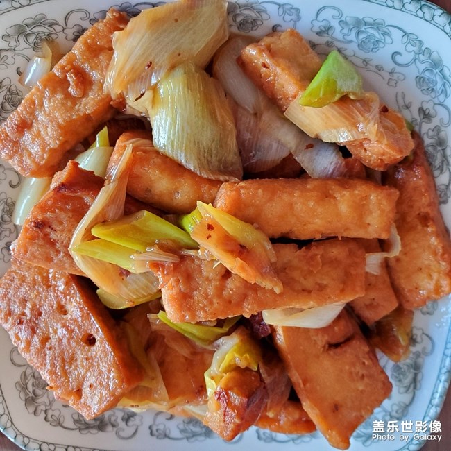 傳統(tǒng)魯菜蔥燒豆腐