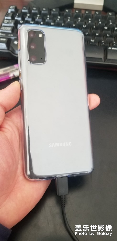 S20一大早去三星體驗(yàn)店去接它回家