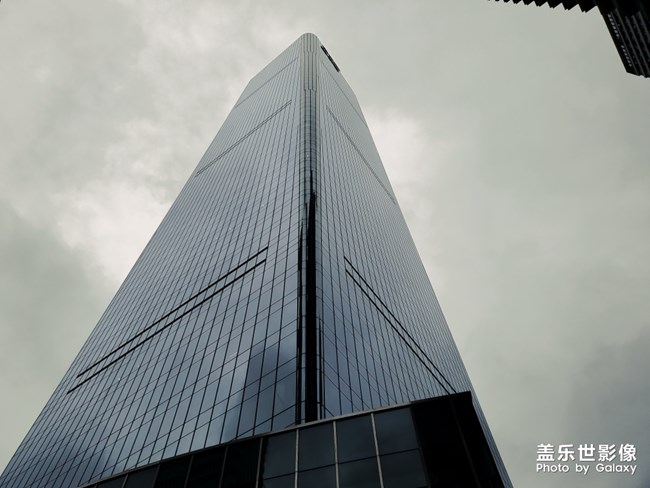 新增的這個(gè)AI攝影功能很好