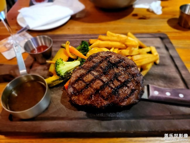 三亞 Dolphin美式餐廳