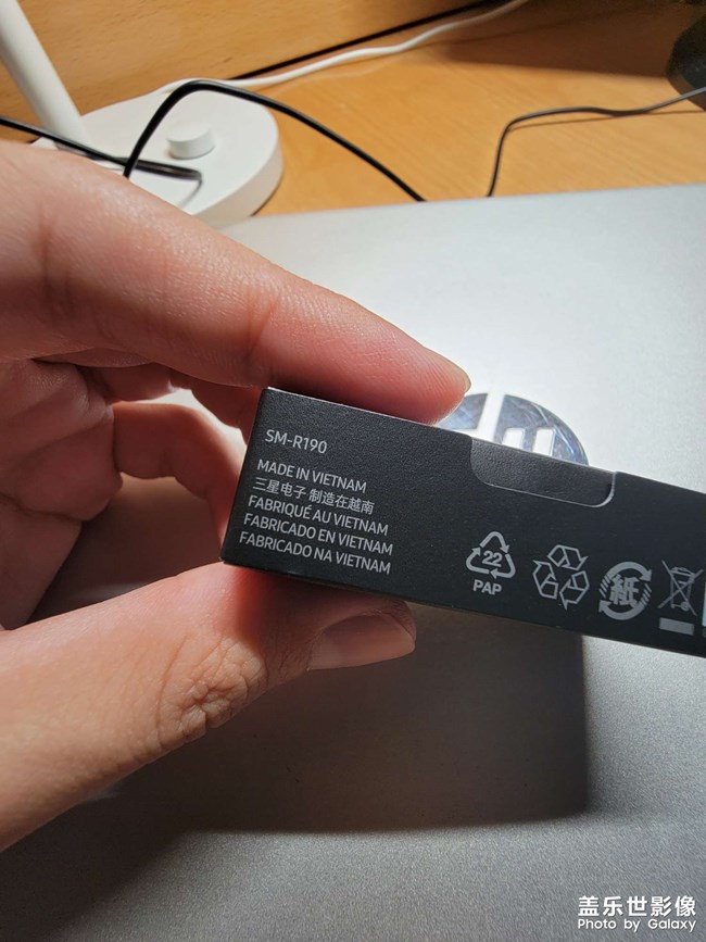 這翻譯，如果不是官方送的我都懷疑是山寨貨