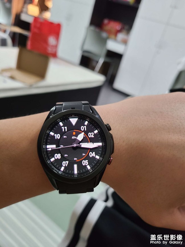 沒忍住，終于入手Watch3