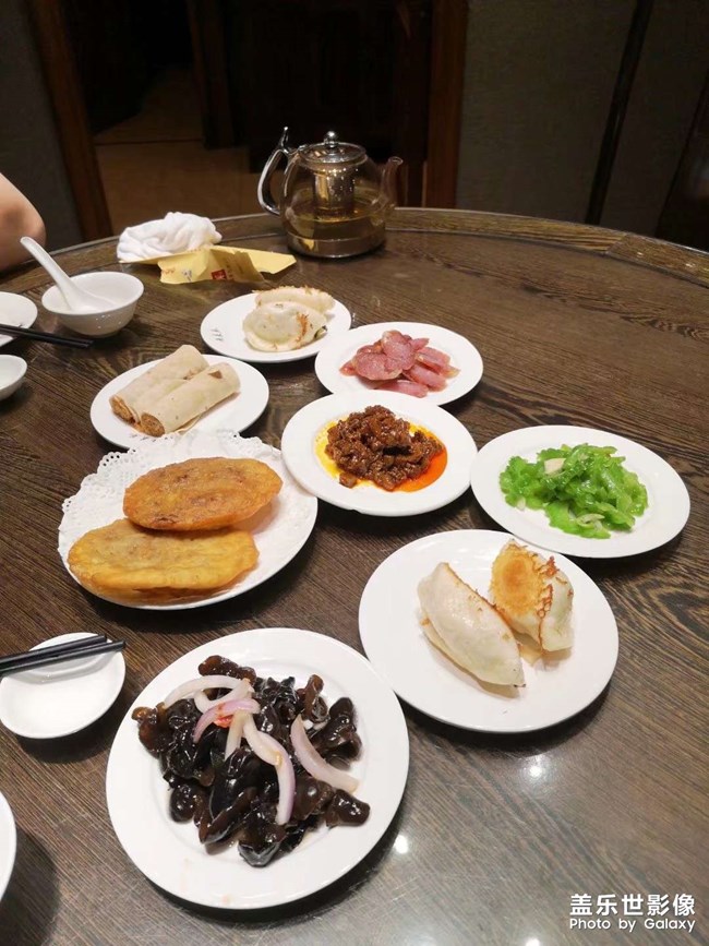 兩來風(fēng)美食