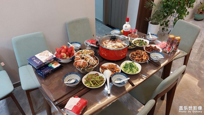 我家的年夜飯