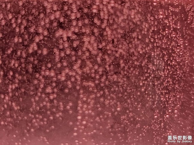 S22u拍給我今日的運(yùn)動(dòng)氣泡水