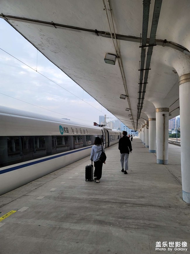 新的一天，回深圳繼續(xù)搞錢