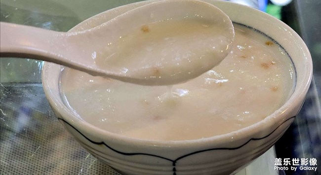 體驗(yàn)新疆美食