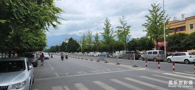 學(xué)校
