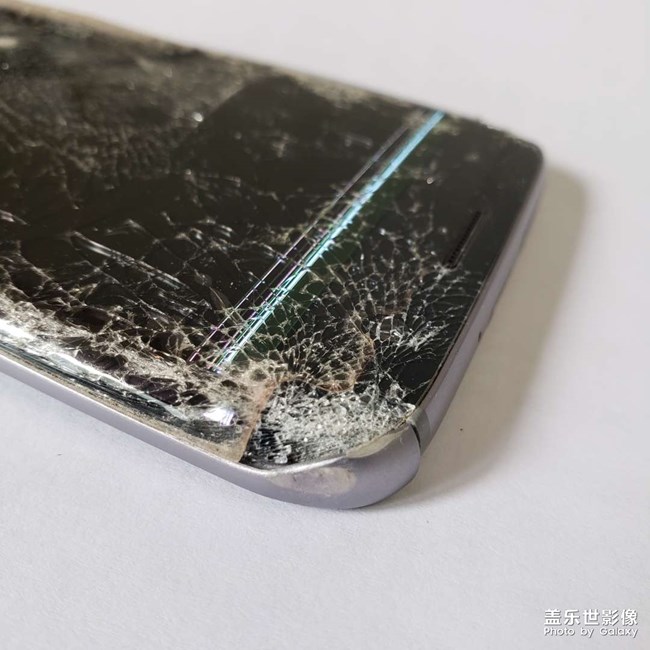 三星的質(zhì)量S7EDGE