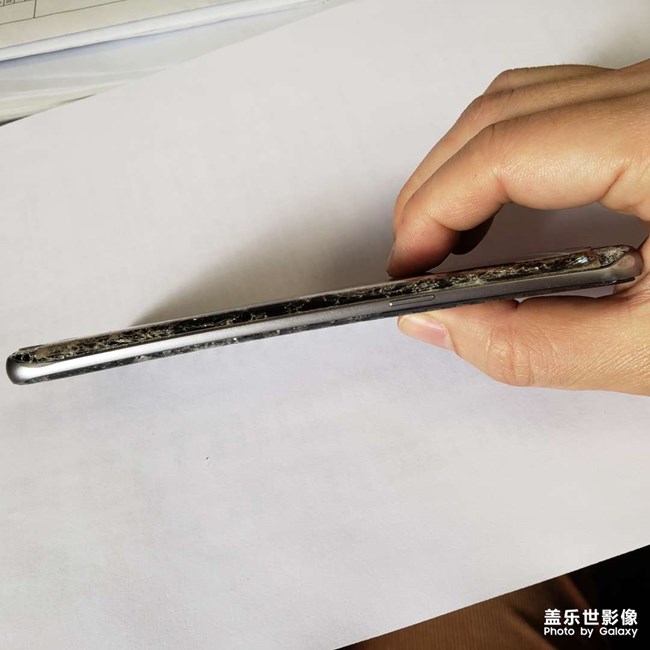 三星的質(zhì)量S7EDGE