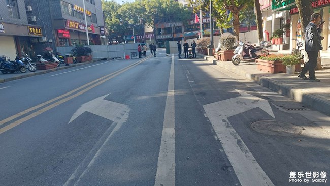 疫情下的路口