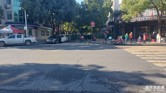 疫情下的路口