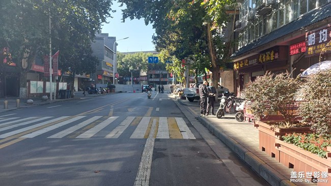 疫情下的路口
