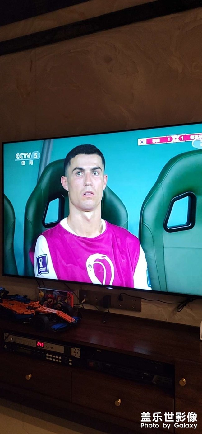 羅德彪一件懵的樣子。看起來(lái)有點(diǎn)好笑哦