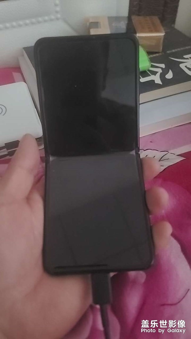 折疊屏手機(jī)就是個(gè)坑