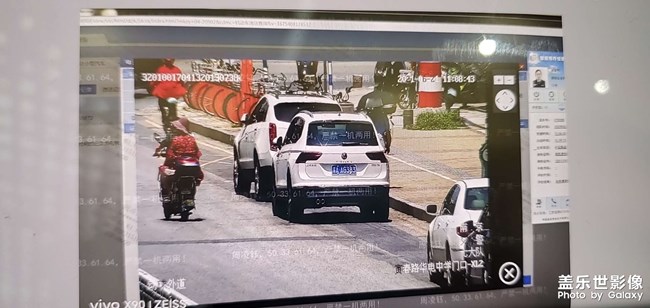 領(lǐng)年檢標(biāo)志，需要先處理違章