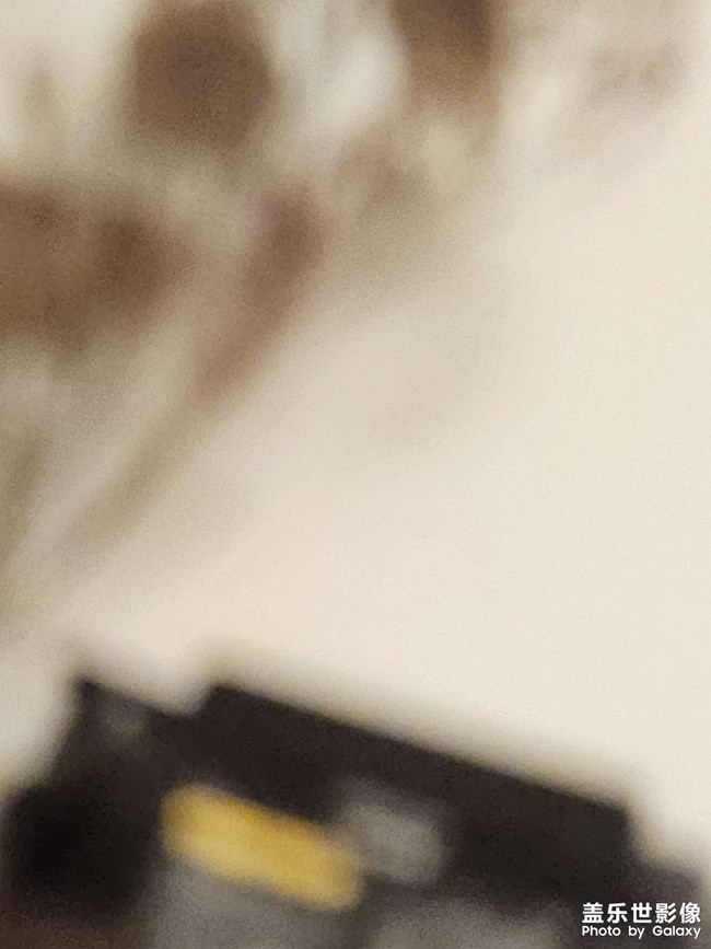 s23u10倍后 無法對焦