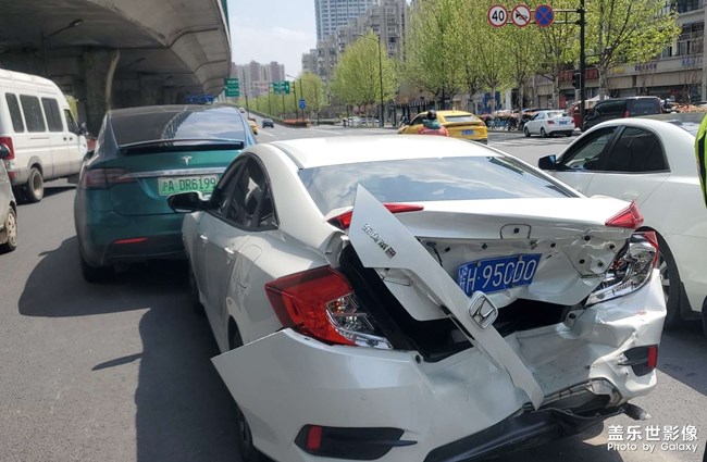 日本車就是吸能！